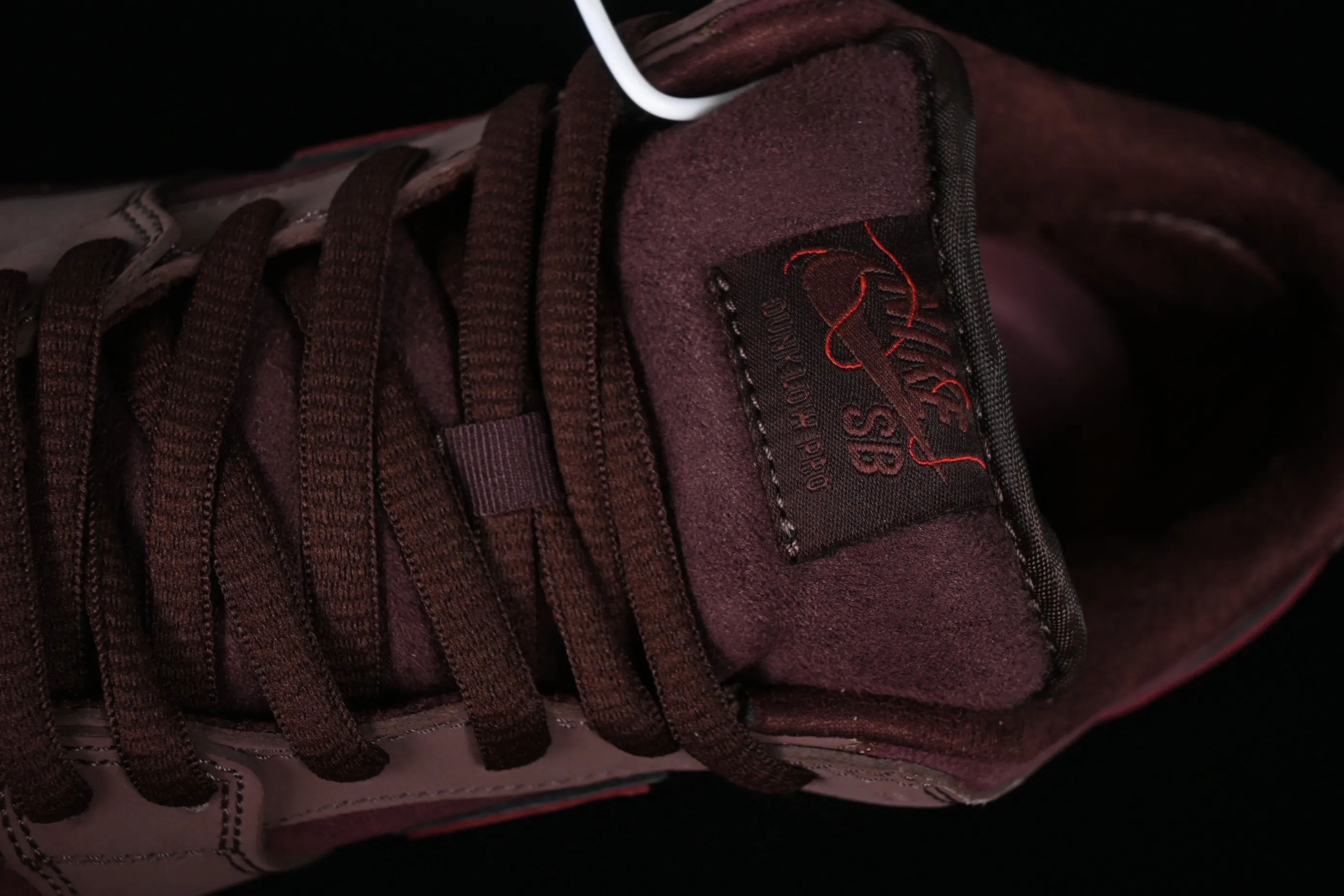 All categories Nk SB Dunk series Nk SB Dunk Low low-top sneakers F version Nk SB Dunk Low Premium "Valentine's Day" Valentine's Day SB low-top casual sneakers FN0619-600